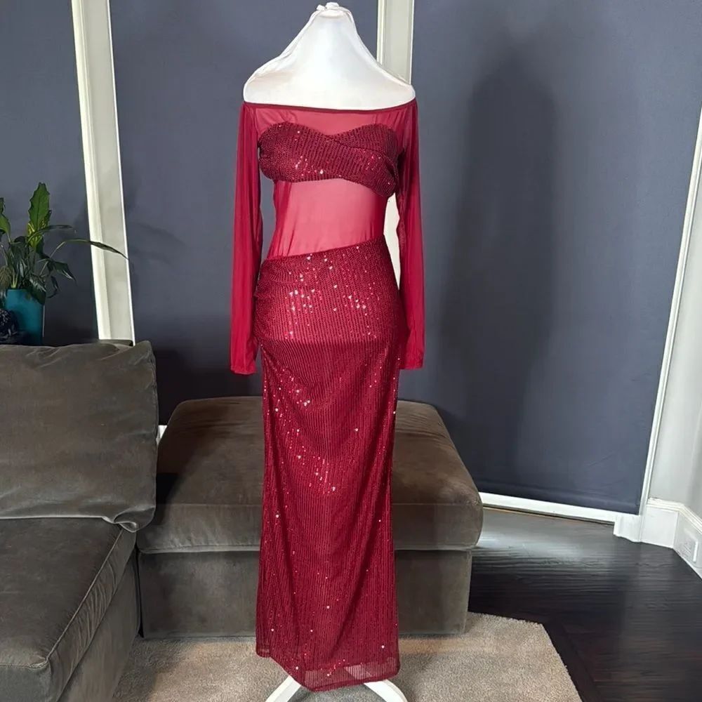 Womenâs Red Off-Shoulder Sheer & Sequined BodyCon Prom PartyâDress Size S NWOT